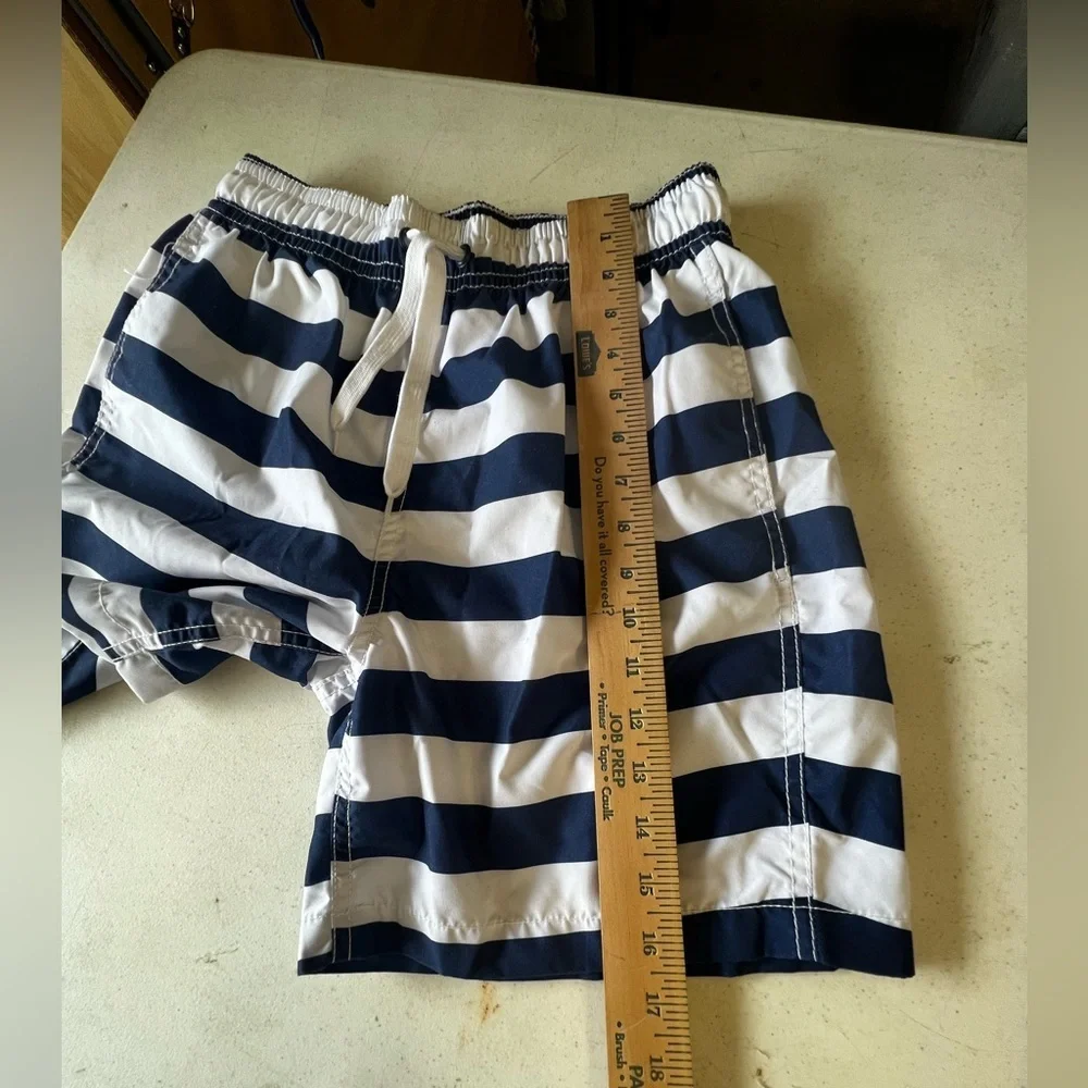 KANU MEN’S SWIM TRUNKS. NAVY/WHITE STRIPE w/MESH LINING QUICK DRY SIZE SMALL